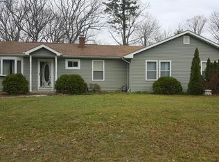 6 Oakwood Dr, Howell, NJ 07731