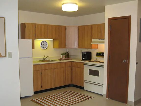 5th image of 21 E Saint Joseph St #11022