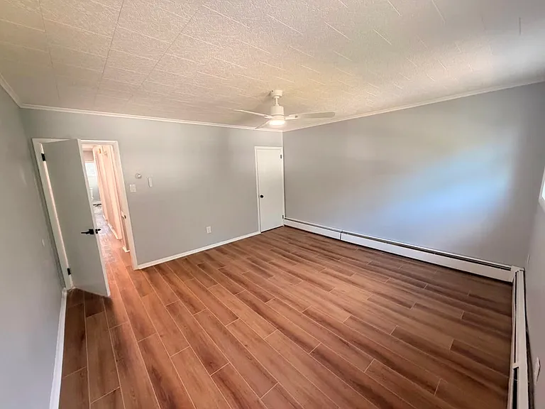 82 Payne Ave — Photo 5