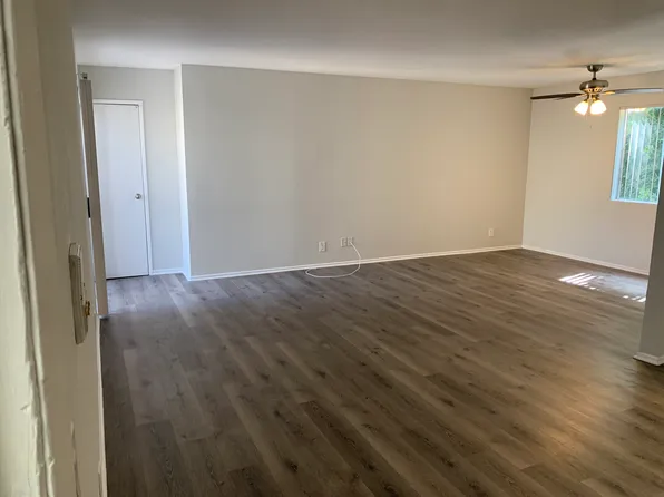 11270 Huston St #205, North Hollywood, CA 91601