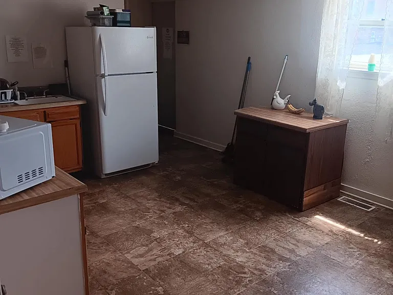 205 Washington Ave #4 — Photo 1