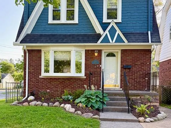 1814 Nowlin St, Dearborn, MI 48124