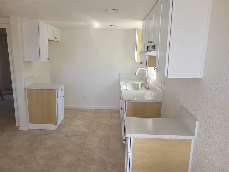 2826 Monterey St #B — Photo 9