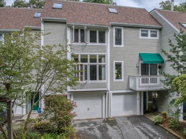 25 Greenridge Ln Unit 25, Lincoln, MA 01773