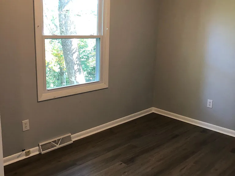 1228 Holmes Ave — Photo 16