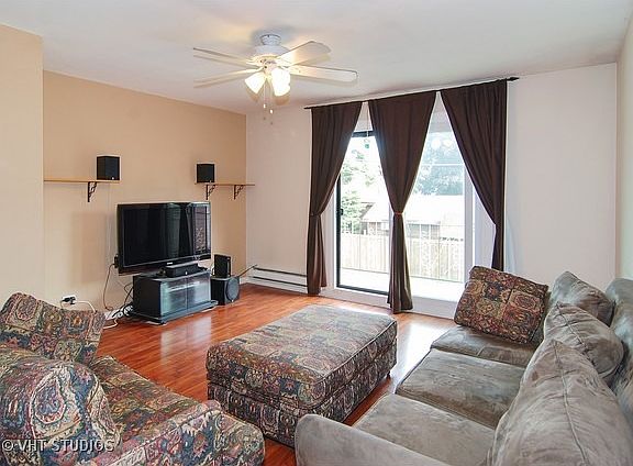5th image of 812 Thomas Ave APT 6