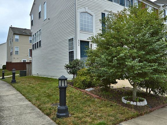 3rd image of 8430 Hallie Rose St