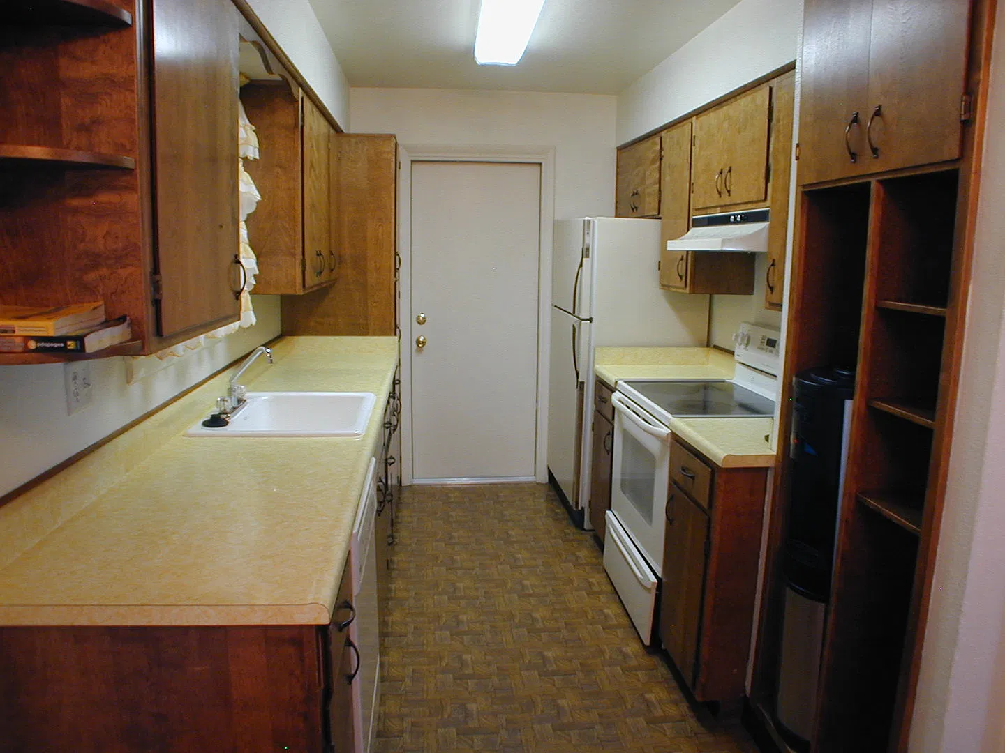 House For Lease — Photo 3