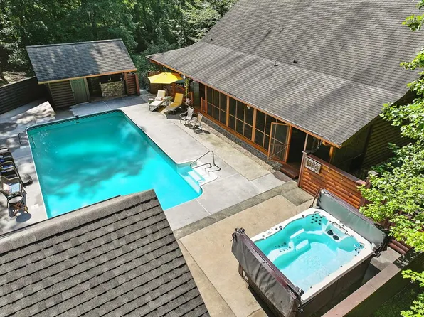 721 Lower Star Creek Rd, Morganton, GA 30560