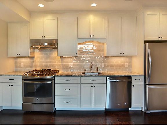 2nd image of 15 Washington St #3