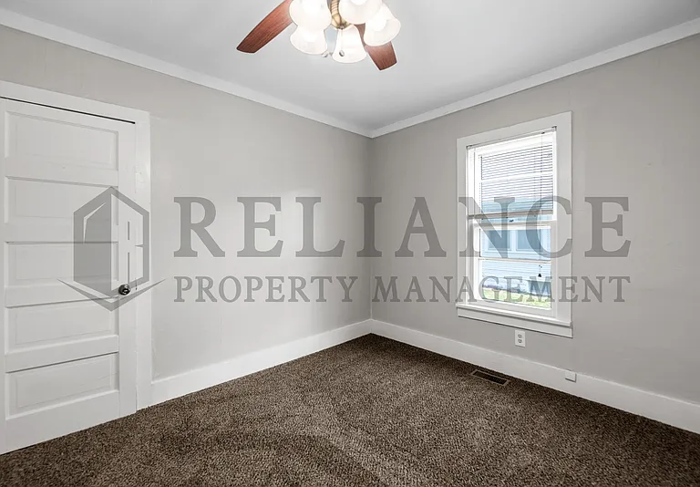 232 S Sedgwick St — Photo 26
