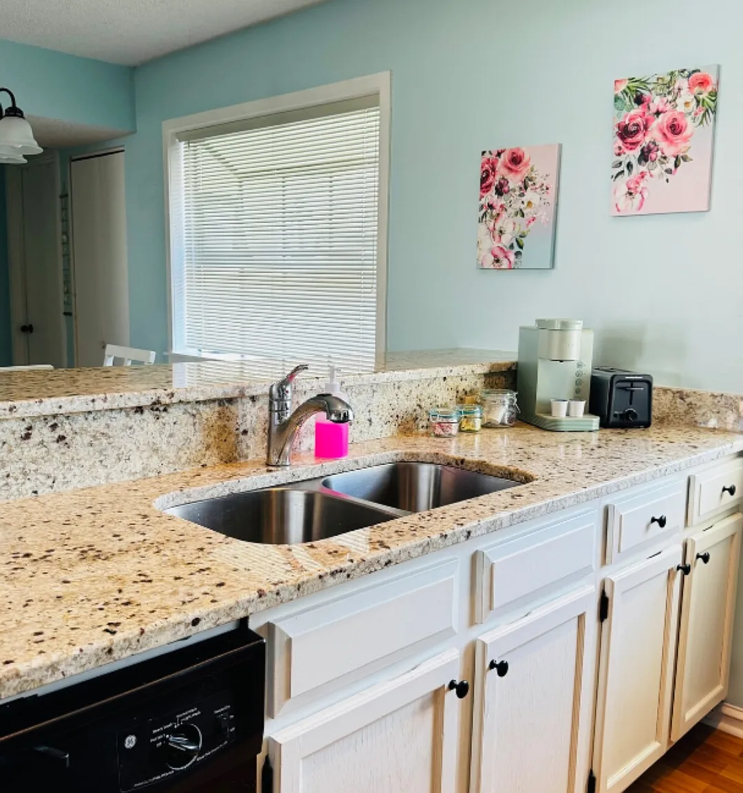 1 bed, 950 sqft, $1,750 — Photo 4