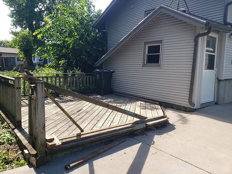 2709 Commercial Ave — Photo 15
