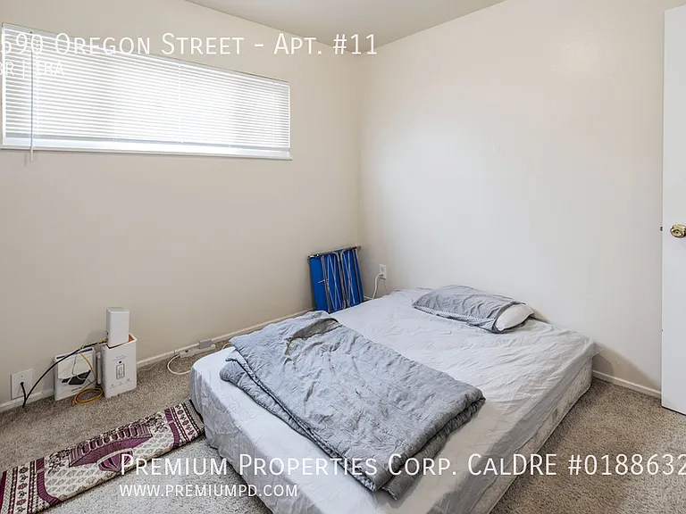 1590 Oregon St #11 — Photo 10