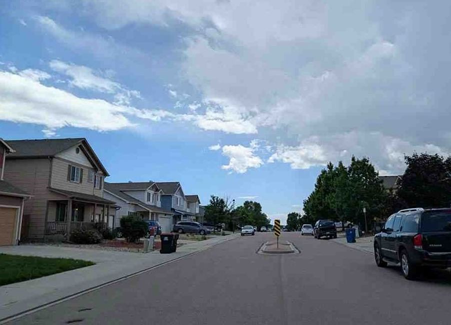 Exterior Neighborhood (street photo)