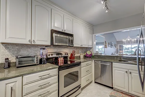 760 Augusta Blvd #D204 Photo 1