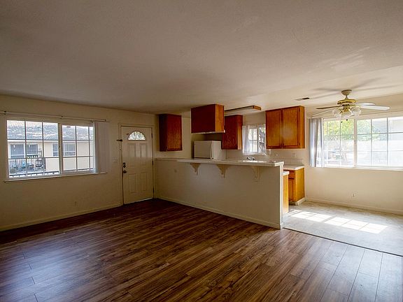 2nd image of 758 Warring Dr APT 4
