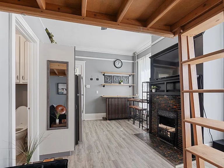 70 W 13th St #G — Photo 2