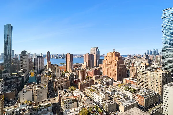 Sold by Corcoran | media 7