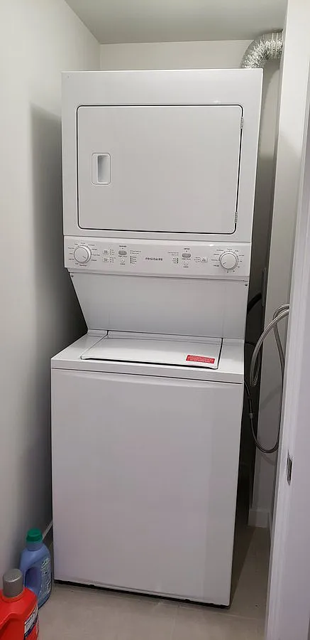 1 bed, 750 sqft, $1,500 — Photo 4