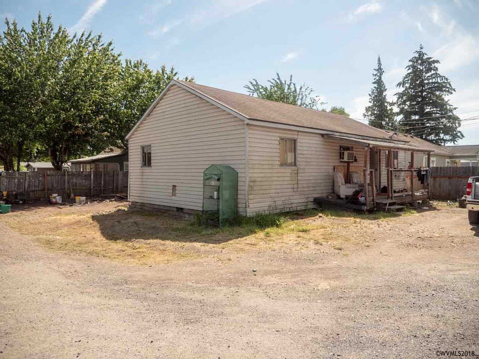 2nd image of 1908 Willow St