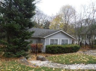 55 Hill St, Williams Bay, WI 53191