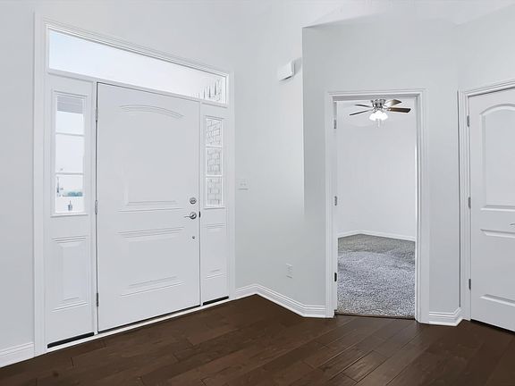 5th image of 4581 Lexington Row