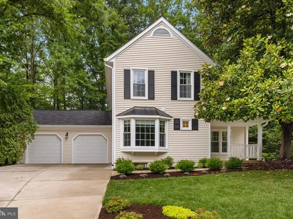 9206 Northedge Dr, Springfield, VA 22153
