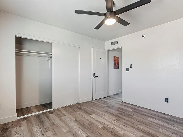 18056 N 23rd Ave #1 — Photo 3