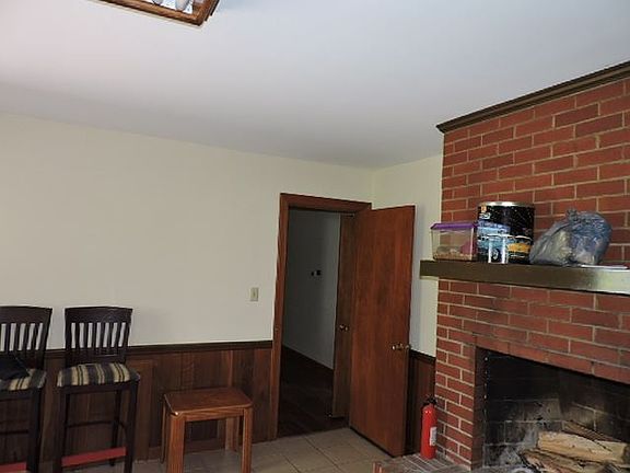 5th image of 8751 George Wash Memorial Hwy