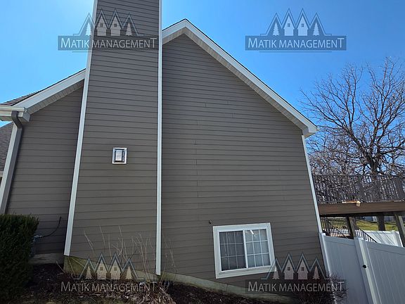 3rd image of 485 Manor Ridge Dr NW