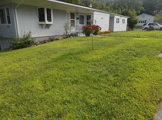 5 Williamson Dr, Waterbury, CT 06710