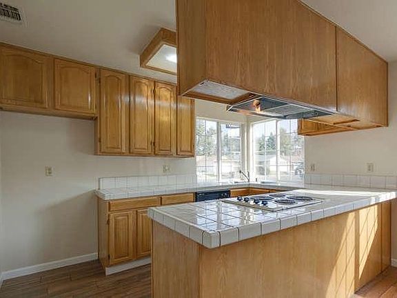4th image of 8520 Sun Florin Dr