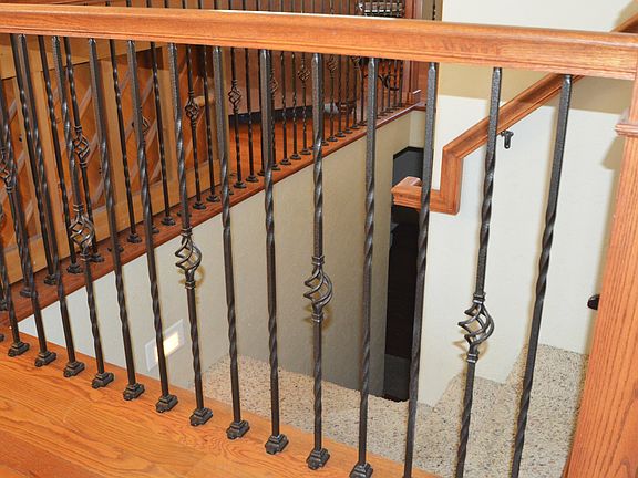 4th image of 3310 68th Avenue Ct