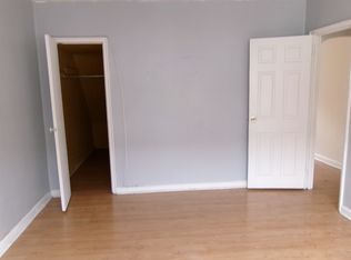 6902 Oakland St #1F, Philadelphia, PA 19149