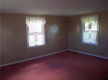2nd image of 729 Depot St