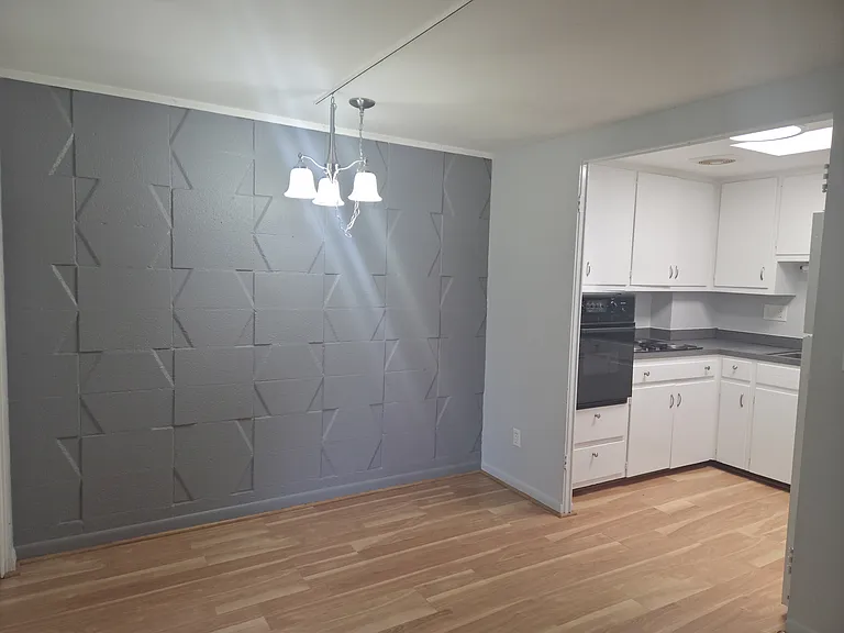 765 Douglas St #765 — Photo 2