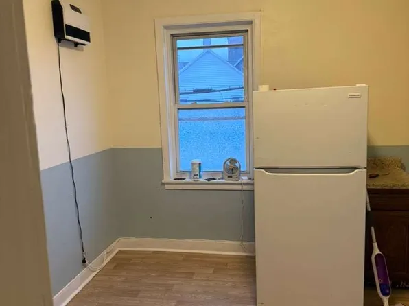 3203 York St #2, Manchester, MD 21102