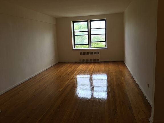 2nd image of 21610 77th Ave #3N