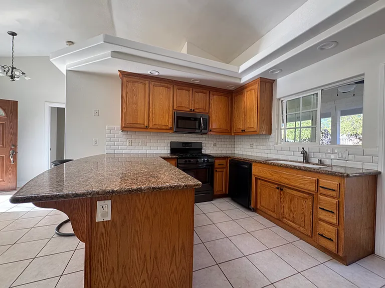 31046 Moonlight Pl #A — Photo 8