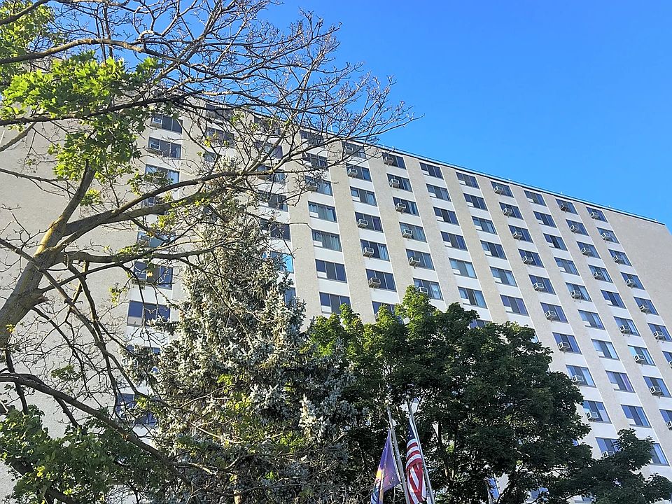 Clawson Manor Coop 255 W Forteen Mile Rd Clawson MI Zillow