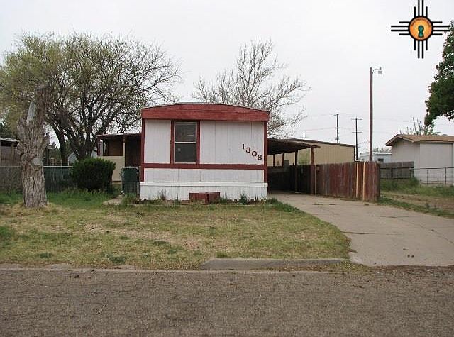 1st image of 1308 Peacock Pl