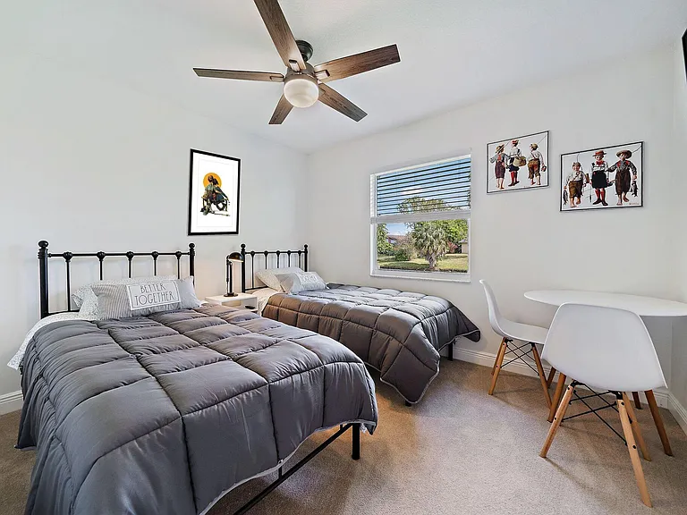 1342 Essex Dr — Photo 40