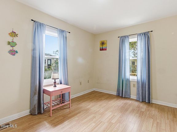 5th image of 305 N 22nd Street