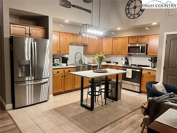 2nd image of 215 S Jefferson Avenue #203