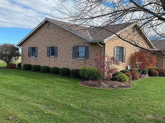 3rd image of 15 Seminole Ln