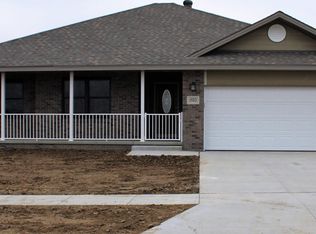 1532 SW 28th St, Lincoln, NE 68522