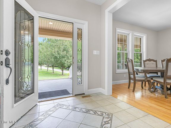 4th image of 209 Adams Court
