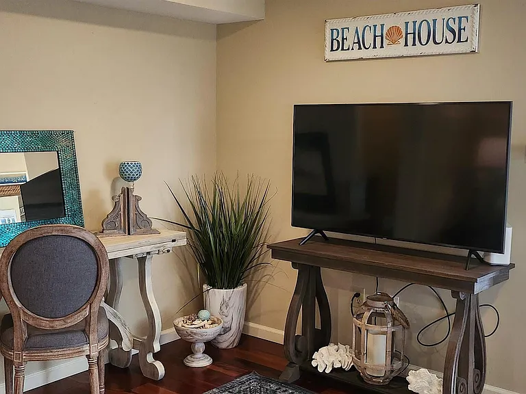 5217 Harbor Beach Blvd — Photo 6
