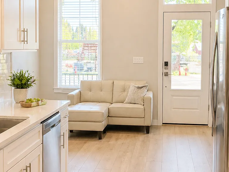 3365 SW 209th Ave — Photo 3